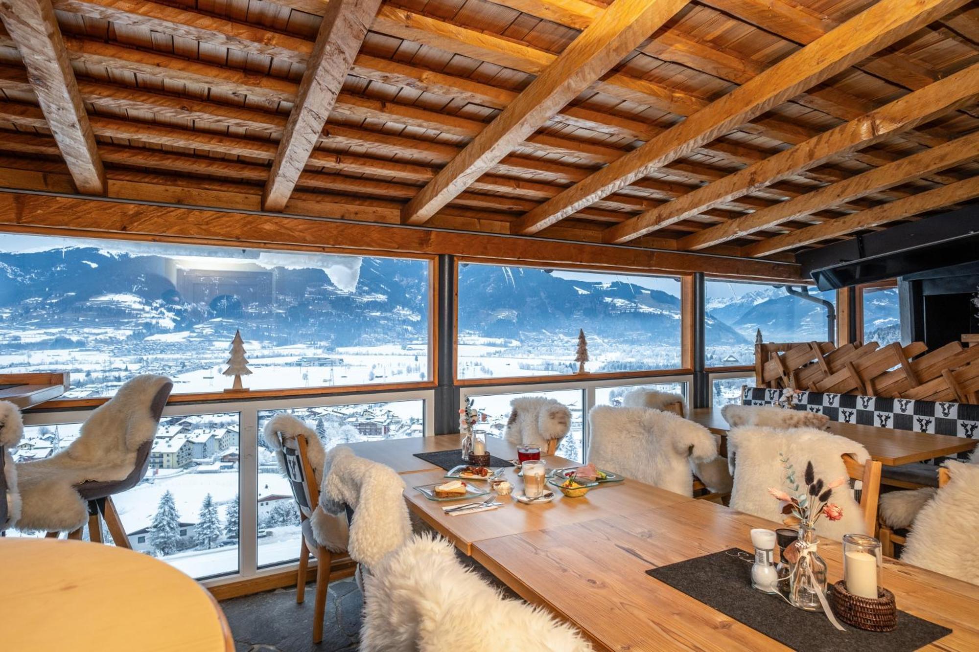 Panorama Hotel Guggenbichl: Alpine Views & Spa Access Kaprun Exterior photo